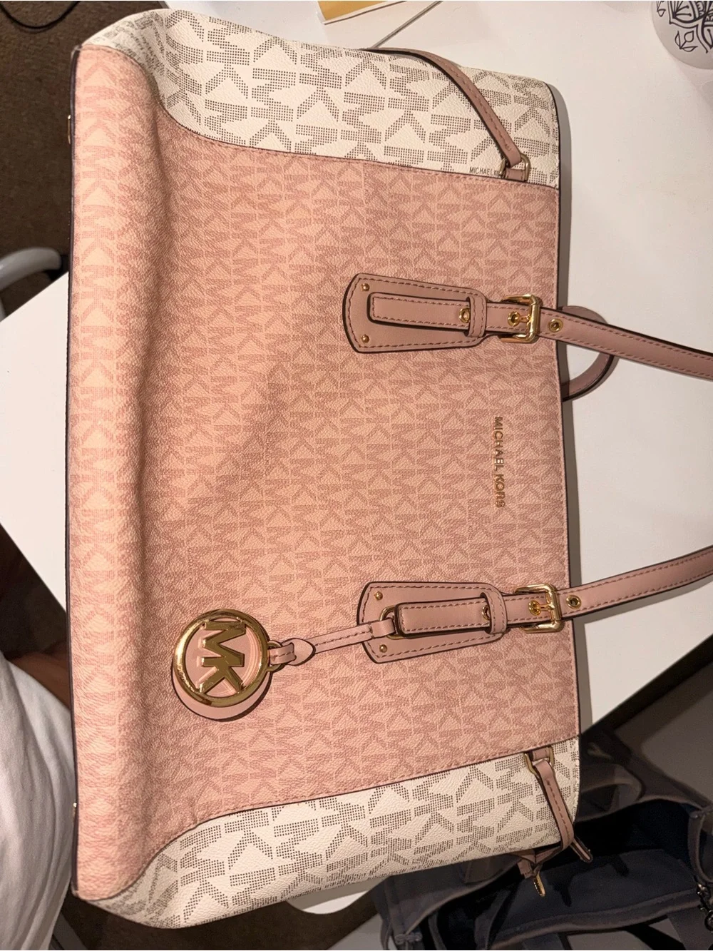 Michael Kors Voyager Medium Signature Tote Blush Pink Cream Gold Hardware